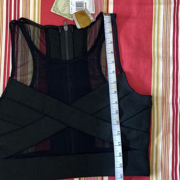 Alythea Criss Cross and Mesh Crop Top NWT size M - Picture 8 of 8